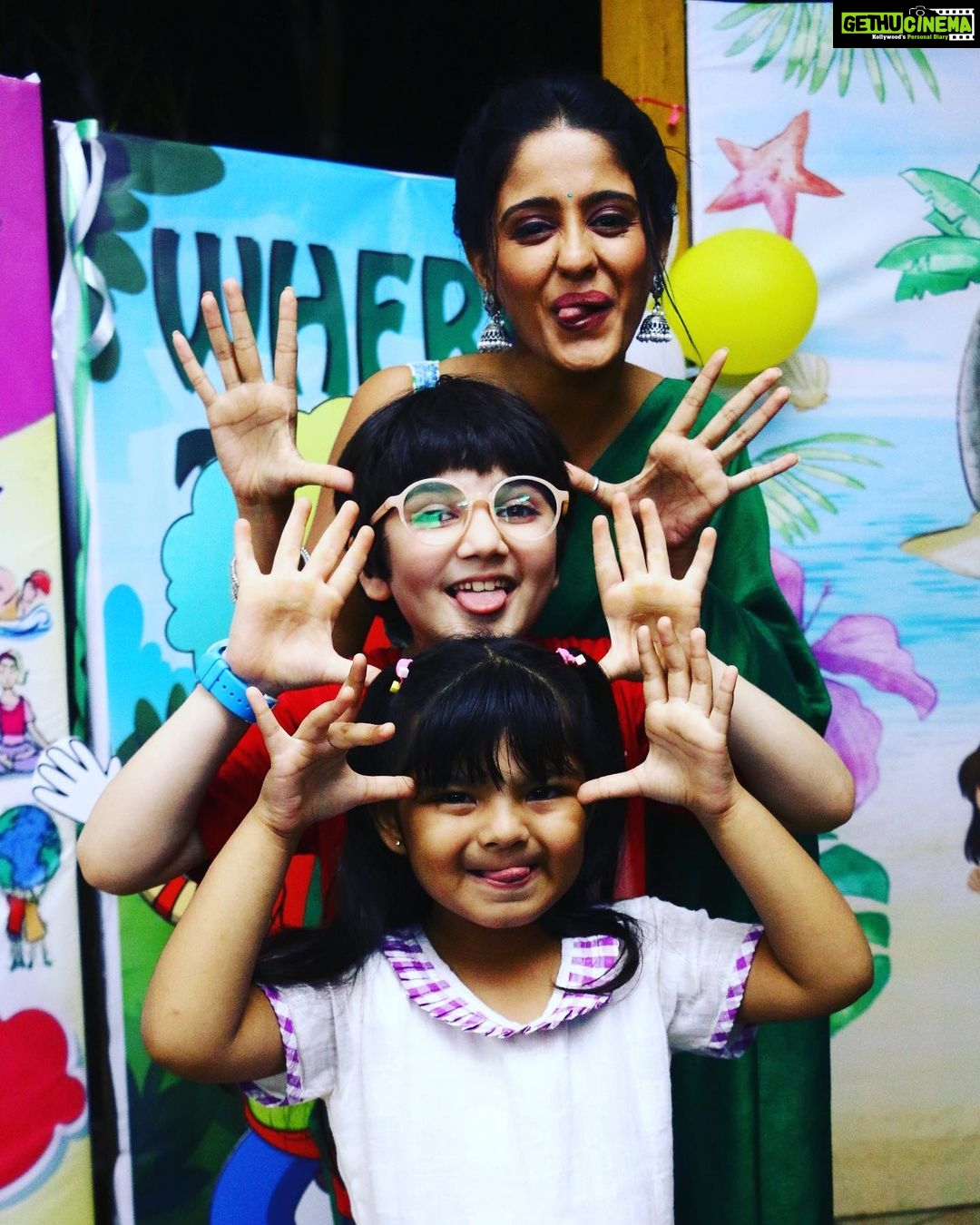 Ayesha Singh Instagram - There may not be a reason as to why Sai and Vinu feel a special connection but your sweet innocence is reason enough to have a strong n beautiful bond. Dear Son, you will always be loved and nurtured by your Aai. ❤️🥰.. @tanmayrishi Welcome to Ghum Hain Kisi key pyaar Main #ghkkpm @starplus ❤️..Wish you a beautiful journey ahead. And looking forward to lots of Fun and good work❤️🙏🏻☺️ @aria_sakaria You are ❤️
