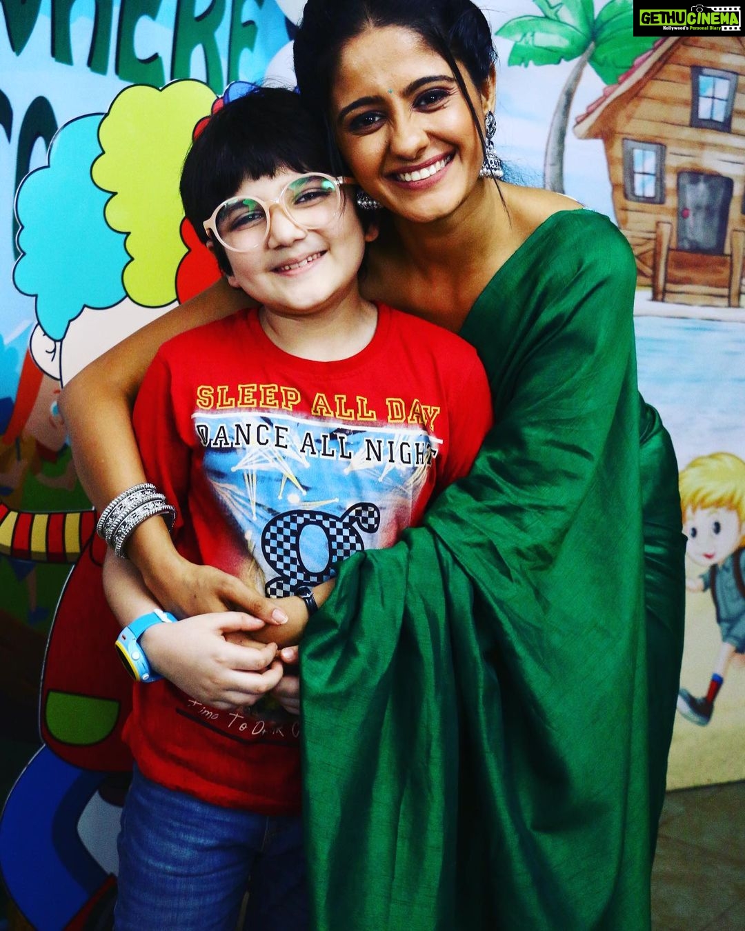 Ayesha Singh Instagram - There may not be a reason as to why Sai and Vinu feel a special connection but your sweet innocence is reason enough to have a strong n beautiful bond. Dear Son, you will always be loved and nurtured by your Aai. ❤️🥰.. @tanmayrishi Welcome to Ghum Hain Kisi key pyaar Main #ghkkpm @starplus ❤️..Wish you a beautiful journey ahead. And looking forward to lots of Fun and good work❤️🙏🏻☺️ @aria_sakaria You are ❤️