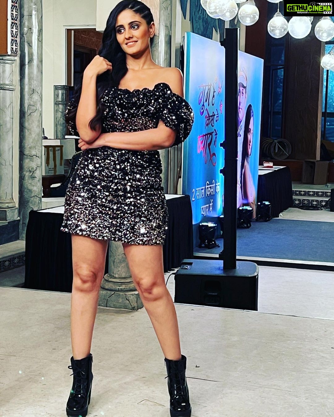 Ayesha Singh Instagram - Styled by @rimadidthat Outfit @pooja_shroff_official. Hair @zeenat_az Make Up @ram_makeover_000