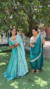 Ayesha Singh Instagram - Reel with lovely Ayesha is always exclusive.. no time to practice,direct performance 
@ayesha.singh19 
Thankyou @snehabhawsarofficial for lovely camera movements 
#saiyaadilmeaanare #trendingreels #trending #dance #dancereels #saku #masthamast #sai #bhavani #bhavanikaku #kaku #kishorishahane #kishori #ghumhaikissikepyarmein