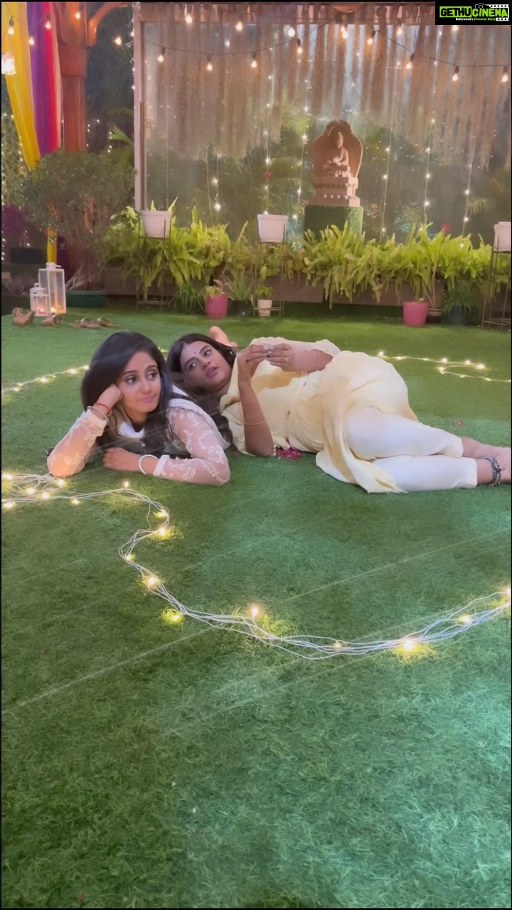 Ayesha Singh Instagram - Did you miss us as much as we did…? ♥️ . . . @ayesha.singh19 . . #reels #devi #sai #mitaalinag #ayeshasingh #friendship #love #thuthu #ghkkpm #ghumhaikisikeypyaarmeiin #333 #reelsinstagram