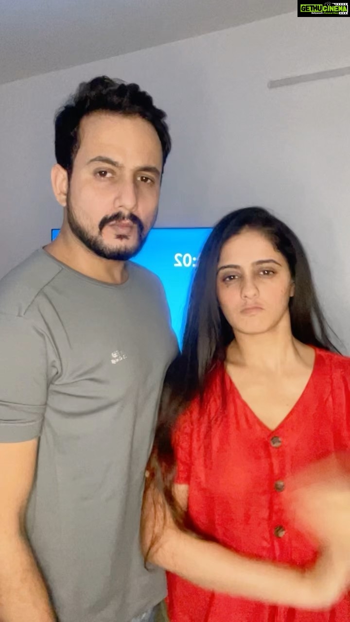 Ayesha Singh Instagram - I only know how I dragged my brother into it 😅. #funnyvideos #funny #funnyreels #sibblings #sibblinglove #instagram #instagramreels #reels