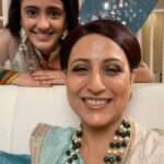 Ayesha Singh Instagram - Hello babbbyyy!! Kaise hain!! 😂😅🤣with @kishorishahane ❤️