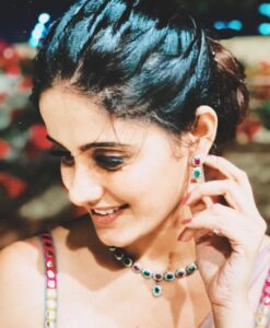 Ayesha Singh Instagram - If you love the look put together..like I loved
Here are Look Credits ❣️

Jwellery- @padmashree_jewels  and @siddhartha_vankar_official ❣️
Stylist- @styledbyhenal 🌸
Outfit- @amour_byriteshandchetan 🤗