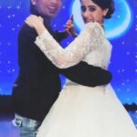 Ayesha Singh Instagram – Playing dance dance … late post though !! 😬.. #trending #reels #dancereels #dance #ghumhaikisikeypyaarmeiin