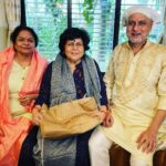 Ayesha Singh Instagram - Little glimpse into our Rakshabandhan celebration… with @spacevik @meenakshi.singh.3766 @dimple.singh.58555 and other lovely FM who aren’t on Instagram 🥰😍😍🥰🥰