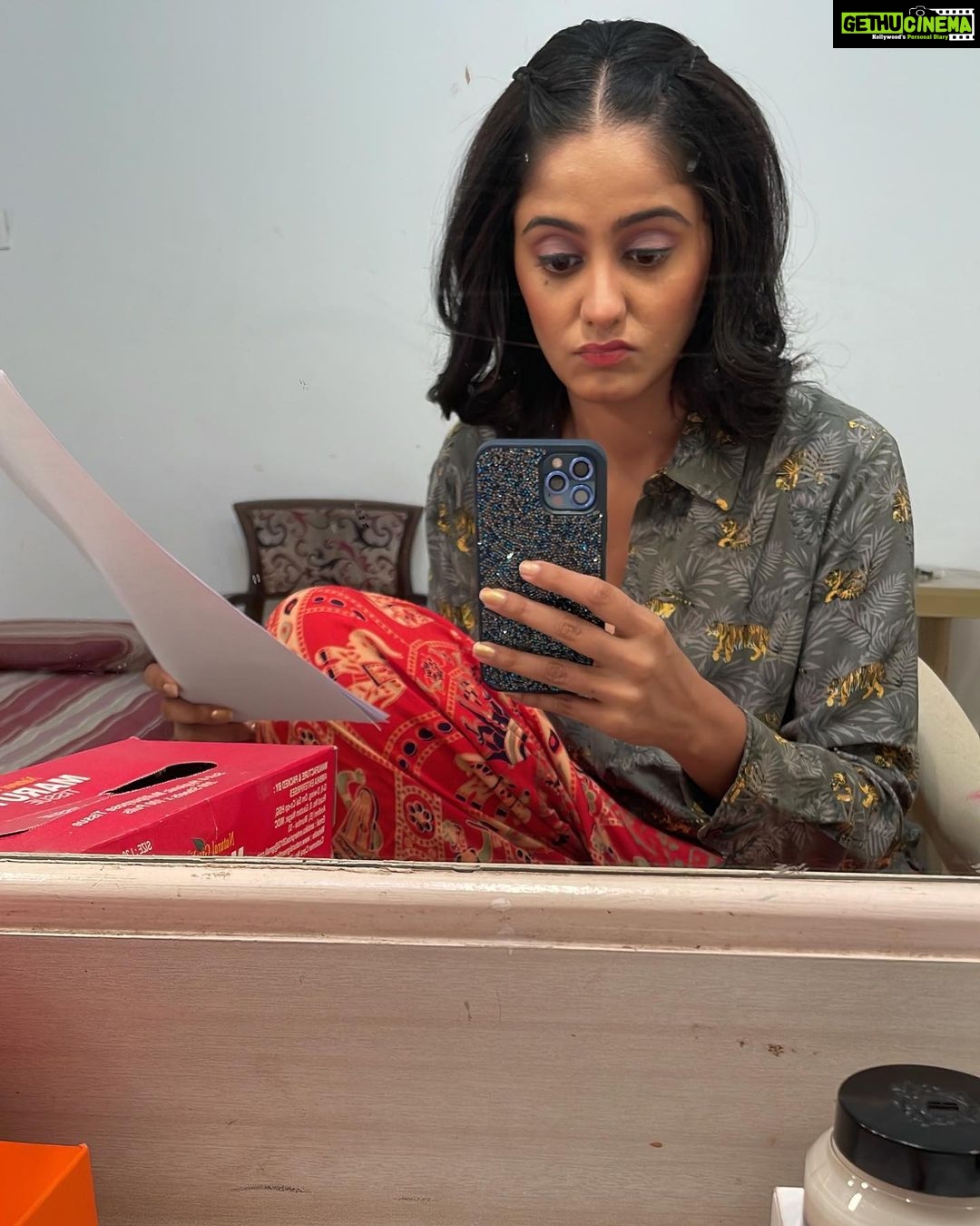 Ayesha Singh Instagram - Dump 10 š¤.. A couple of solos that were never clicked for posting hehehe a couple of in the moment pictures with Sandy bhai Kishori mam and Aru ā¤ļø..and again a couple of random solosā¦