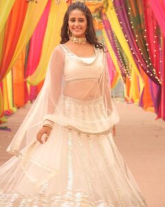 Ayesha Singh Instagram - Holi Ki Dher Sari Shubkamnain ❤️🙏🏻🥰🥳💃