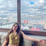 Benafsha Soonawalla Instagram - Bbgrl doin her thing 🎥 Istanbul, Turkey