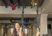 Benafsha Soonawalla Instagram - Different playground, same friend 🧿👭 and some self timer 😛 Love my new mornings with @riyashrofff Mould Fitness