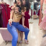 Benafsha Soonawalla Instagram - Some things are forever 🤍 At the very special @eyecandybyps with my very special @pinkysheshankbagadia , and shesh we wouldn’t be complete without you so there you are hiding at the back, very unsuccessfully 😄 My first ever brand that I worked with, my first ever designers, and people that have been with me through thick and thin and literally seen my success as their own! ❤️ Love youuuu both. Can’t wait to wear the outfits again sooo soon🌻 PS- Tap for outfit details!