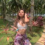 Benafsha Soonawalla Instagram - Hi!! Smile! 🤍 👚- @bae.eshop 👖- @wabisabistyl Styled by @ruchikrishnastyles Asst stylist @sketch_your_style 🏡- @nattikabeachayurvedaresort Kerala, God's Own Country