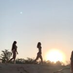 Benafsha Soonawalla Instagram – Our casual walks these days ⛅️
@travelxptv 

📸- @harshmandole 

@krissannb 
#reelsofinstagram #sunlovaaas