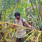 Bhuvan Bam Instagram – Away from the internet, work, city life and all the hustle bustle, I spent a few days in the middle of the Amazon Rainforest, Brazil. 

Went on a hike with monitor lizards, spiders and snakes constantly lurking around. A fascinating yet scary experience!

Main guide se english mein sawaal poochta tha aur woh Portuguese mein jawaab deta tha. Dono khush 🙂