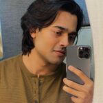 Bhuvan Bam Instagram - After almost 12 years 😊 #CleanShave