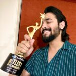 Bhuvan Bam Instagram – BEST ONLINE SENSATION at the Hitlist OTT Awards! 🔥🔥🔥
Thanks to the lovely people who voted! Gratitude! @radiocityindia @middayindia 
#Dhindora