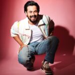 Bhuvan Bam Instagram – Jashn yeh raas naa aaye,
Maza toh bas gham mein aaya hai..
✨