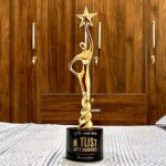 Bhuvan Bam Instagram – BEST ONLINE SENSATION at the Hitlist OTT Awards! 🔥🔥🔥
Thanks to the lovely people who voted! Gratitude! @radiocityindia @middayindia 
#Dhindora