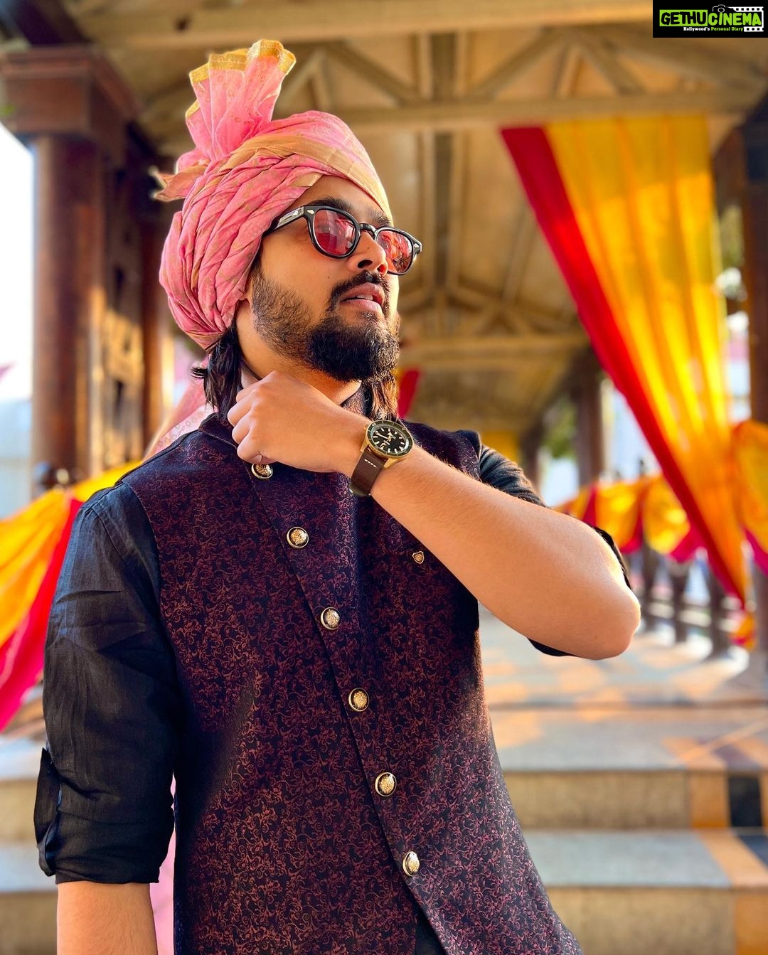 Bhuvan Bam - 1.8 Million Likes - Baraati 🥁🎺