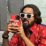 Bhuvan Bam Instagram – A few behind the scenes from #TaazaKhabar 
Guess the episodes🤔
😎