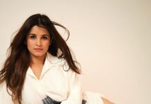 Chetna Pande Instagram - "Let them say, you do your way💙 📸 :- @nishankswami 🧿