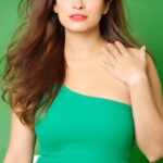 Chetna Pande Instagram - I heard you were focusing a little more on yourself, and worrying a little less about others, that’s beautiful. 🧿❤️ #stylewithchetna #hipistyle #fashion #chetnapande @hipiofficialapp