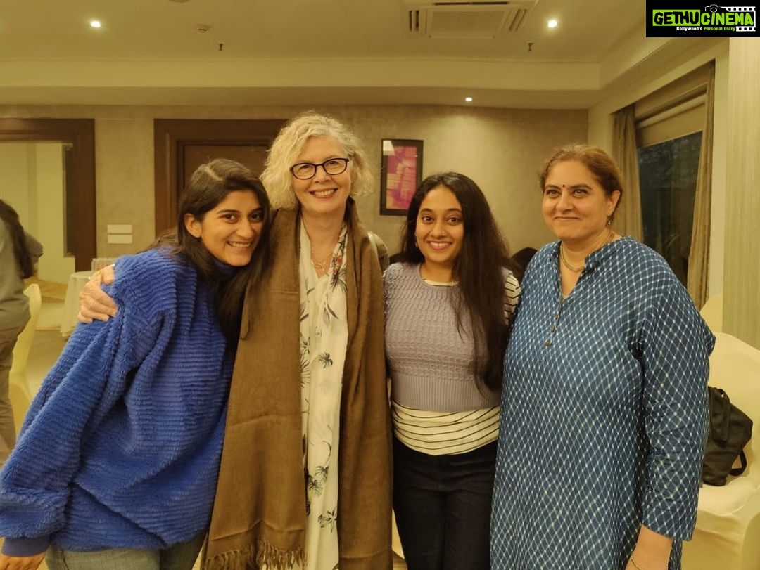 Deeksha Joshi Instagram - The last two days have been full of love, warmth, acceptance, realisations, relaxation, inspiration, purity, inclusivity and everything cosy you can think of! I’ve found a wonderful family in my fellow psychodrama trainees and trainers. We often avoid healing and quite a lot of times it comes in the form of physical, unavoidable obstacles. I wasn’t very consistent with my classes last year because of my work schedule but 2023 onwards I resolute to never miss psychodrama workshops anymore. I promise to prioritise my healing and health before anything else. And most importantly I promise to love myself a little more everyday. Thank you to each and every one of these beautiful people in this workshop. You’ve given me the gift of a lifetime! ✨♥️ @maanas_tis Eternally grateful to you for this. I’m looking forward to becoming a psychodramatist one day 🥹✨🌱🙏