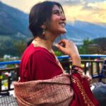 Deeksha Joshi Instagram - कहीं से कहीं को भी आओ बेवजह चलें हम पूछे बिना किसी से हम मिलें बंदिशें ना रहीं कोई बाकी, तुम हो .. 📸 @iamnikul_ Solang Valley and Himvalley