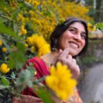 Deeksha Joshi Instagram - कहीं से कहीं को भी आओ बेवजह चलें हम पूछे बिना किसी से हम मिलें बंदिशें ना रहीं कोई बाकी, तुम हो .. 📸 @iamnikul_ Solang Valley and Himvalley