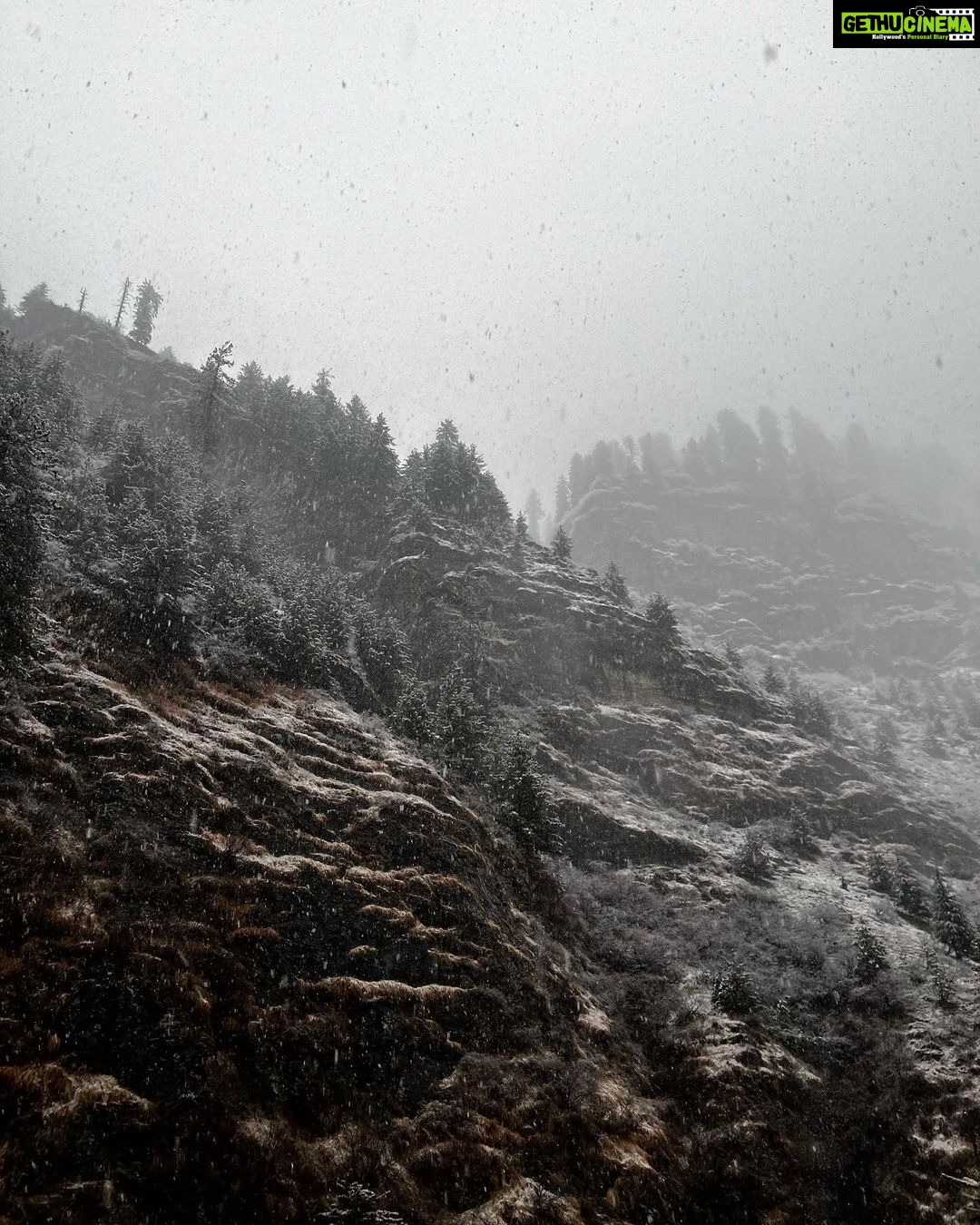 Deeksha Joshi Instagram - I witnessed this ♥️🫶 Manali, Himachal Pradesh