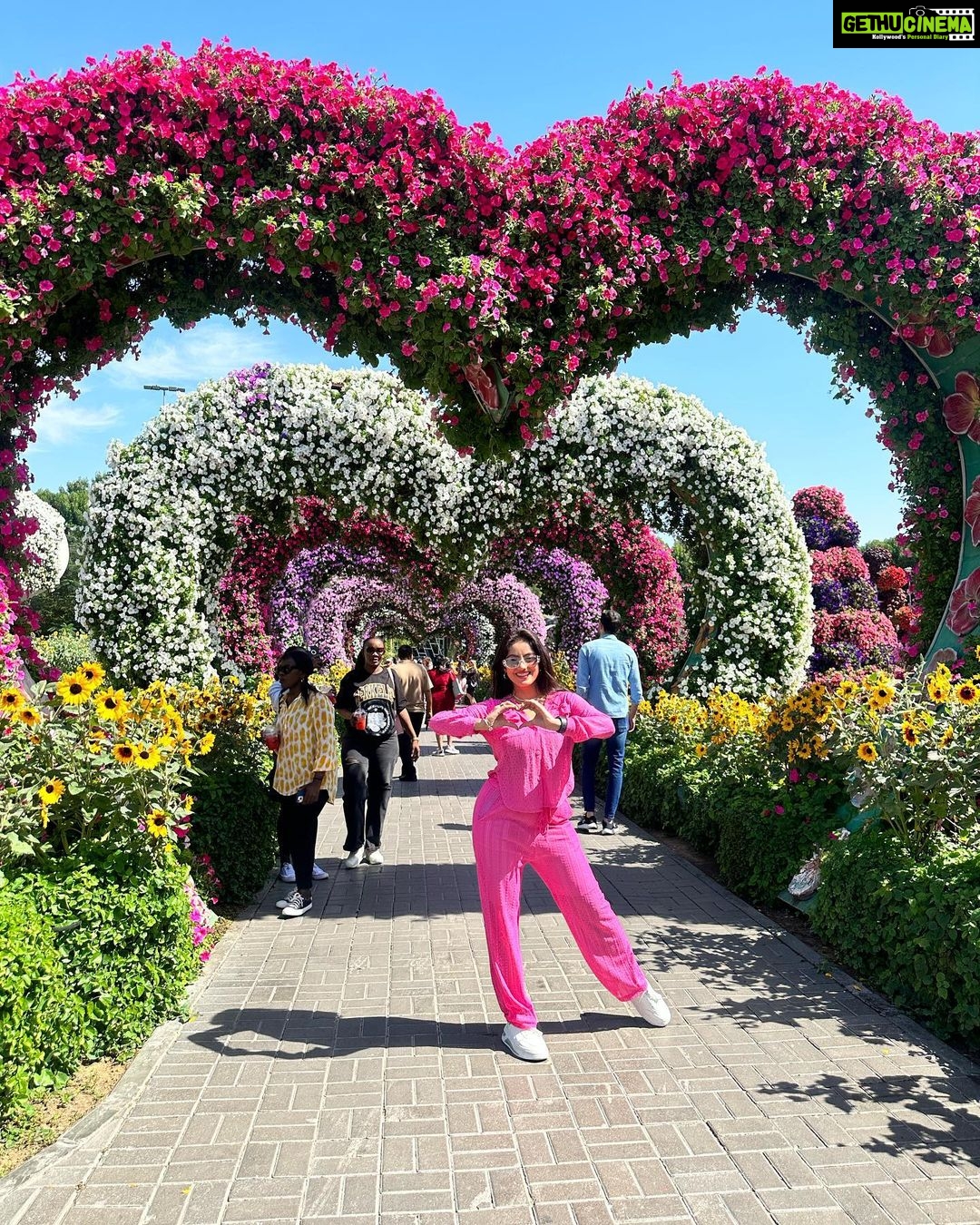 Deepika Singh Instagram - In love with the beauty of Dubai Miracle Garden. If you ever find yourself in Dubai, make sure to visit the Miracle Garden - a true wonderland that will leave you mesmerised. . . #outfit @enzo_fashion_forever #Dubai #MiracleGarden #TravelTips #nofilter #purebeauty #deepikasingh