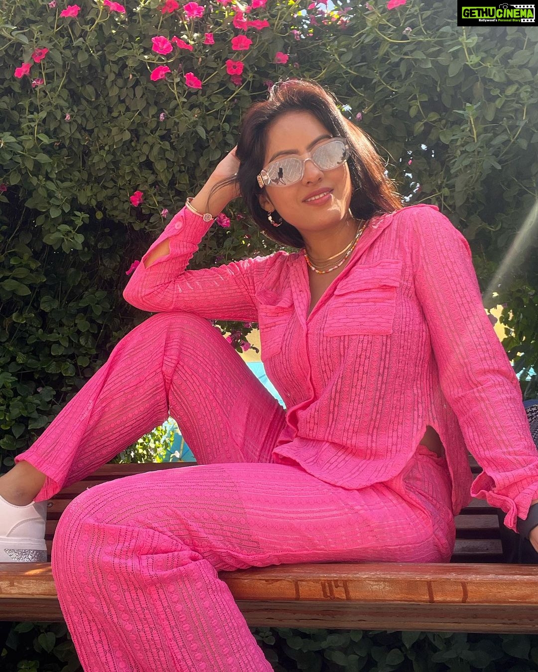 Deepika Singh Instagram - In love with the beauty of Dubai Miracle Garden. If you ever find yourself in Dubai, make sure to visit the Miracle Garden - a true wonderland that will leave you mesmerised. . . #outfit @enzo_fashion_forever #Dubai #MiracleGarden #TravelTips #nofilter #purebeauty #deepikasingh