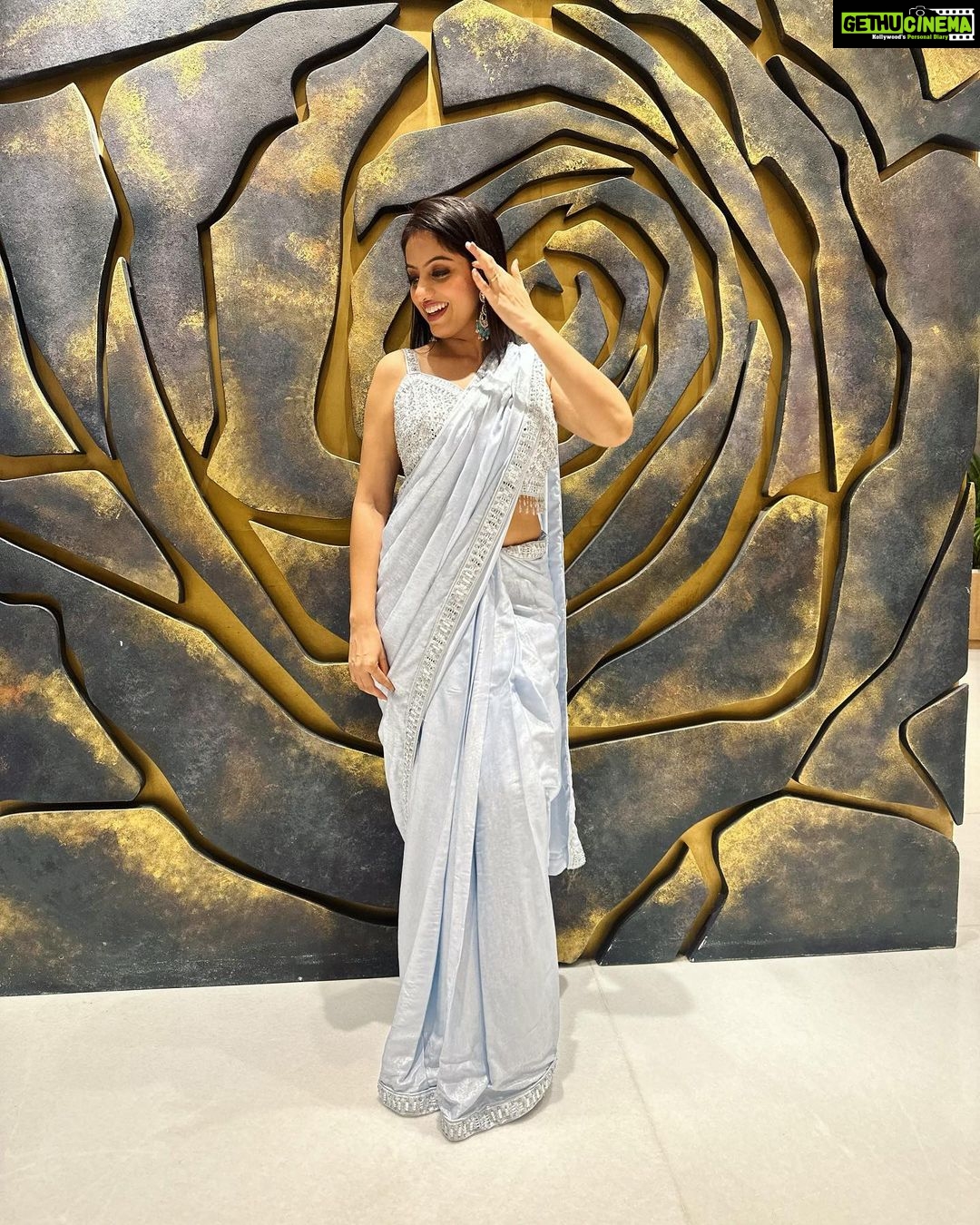 Deepika Singh Instagram - May this Makar Sankranti fill your life with joy, happiness, and love. Wishing you and your family a very Happy Makar Sankranti! πͺβ¨ππ» . Saree : @neerusindia . . #deepikasingh #love #celebrations