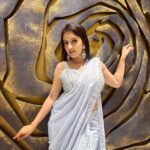 Deepika Singh Instagram - May this Makar Sankranti fill your life with joy, happiness, and love. Wishing you and your family a very Happy Makar Sankranti! 🪁✨🙏🏻 . Saree : @neerusindia . . #deepikasingh #love #celebrations