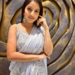 Deepika Singh Instagram - May this Makar Sankranti fill your life with joy, happiness, and love. Wishing you and your family a very Happy Makar Sankranti! 🪁✨🙏🏻 . Saree : @neerusindia . . #deepikasingh #love #celebrations