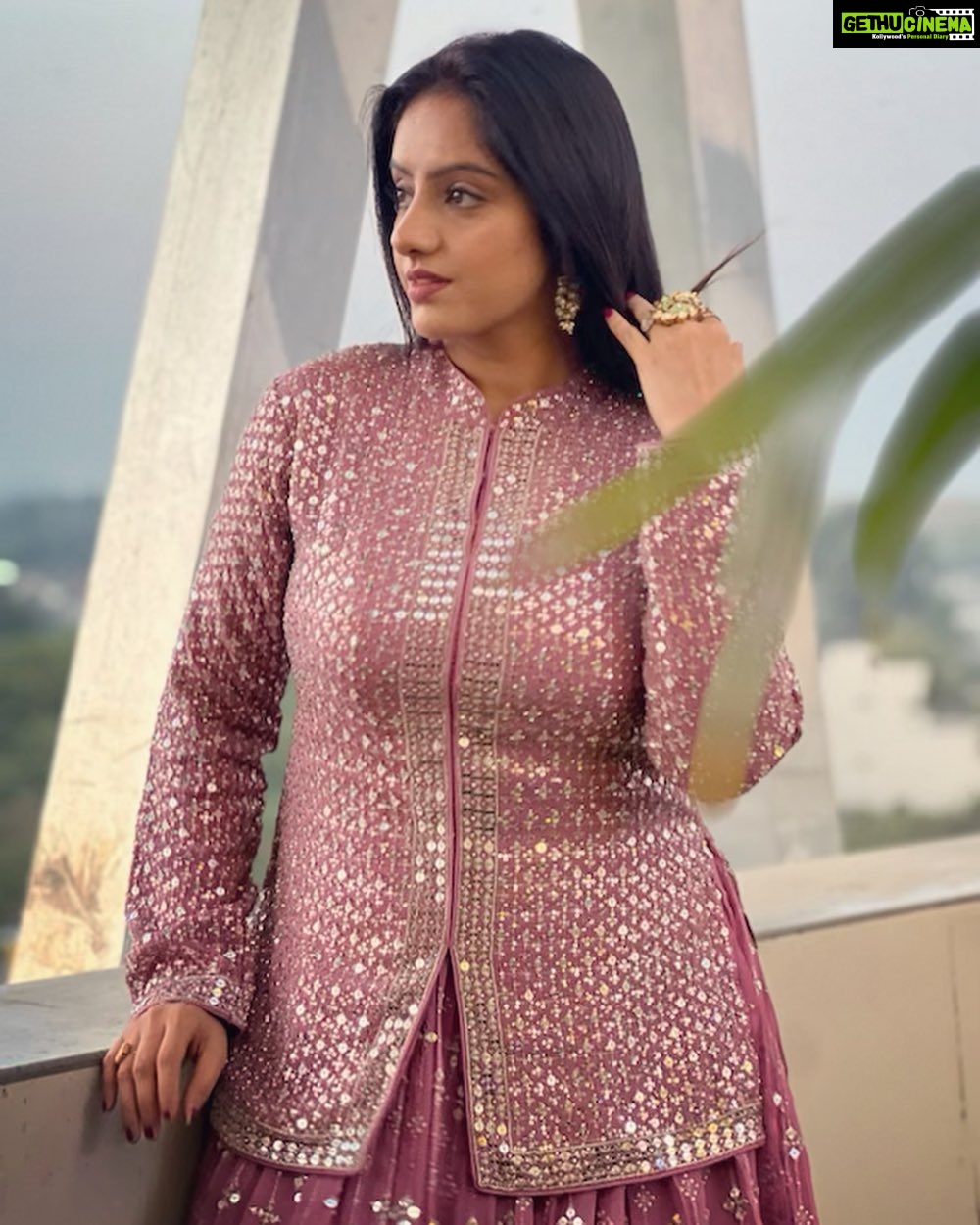 Deepika Singh Instagram - Dress to impress they say but to whom I ask ? I dress to embrace myself, feel more confident and just be me 🥰 . Styled by @stylingbyvictor @sohail__mughal___ Outfit @asopalav Earings @rubans.in Assisted by @styleby_antara @stylevanitywithaarya . . #deepikasingh #love #dressup #loveyourself