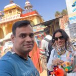 Deepika Singh Instagram - Today we visited shri Shakti peeth Indana Devi temple in between of our way to Banswara for an event , near Udaipur. Totally loved the vibe of it . Also Happy Sakat chauth to all the ladies who’s celebrating this festival. #eventdiaries #managedby @lacelebrite05 #indanadevi #templevisit #sakatchauth2023 #festival #deepikasingh