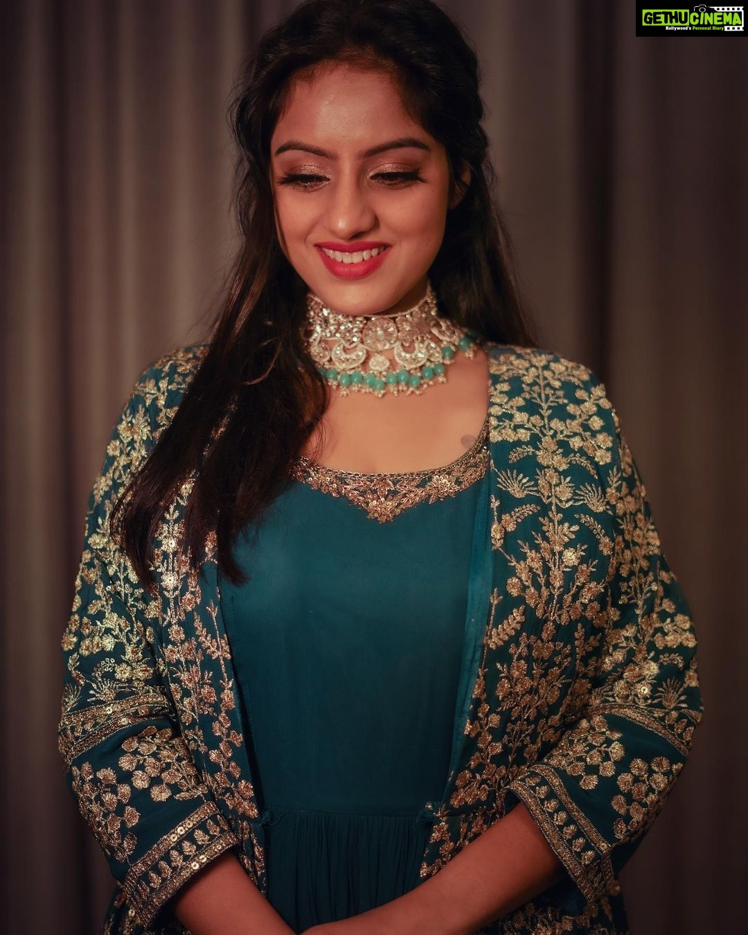 Deepika Singh Instagram - Itβs always fun dressing up and here are some more pictures from my recent event ππ . . Styled by @stylingbyvictor @sohail__mughal___ Outfit @asopalav Chokar @rubans.in Assisted by @styleby_antara @stylevanitywithaarya πΈ : @vipinguptaphotography . . #deepikasingh #eventdiaries #photoshoot #fun