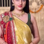 Deepika Singh Instagram – Editor hi ban jaati hu @rohitraj.goyal 🤪. Pata nahin aur kitne talent explore hone baaki hai, Reels ke chakkar mein 🙈😈🤪💁🏻‍♀️.
Chalo ab sab compliment do mujhey ..
Meri editing ke liye 🤣💁🏻‍♀️
.
#editorinmaking #reels #editingskills #trendingsongs #deepikasingh