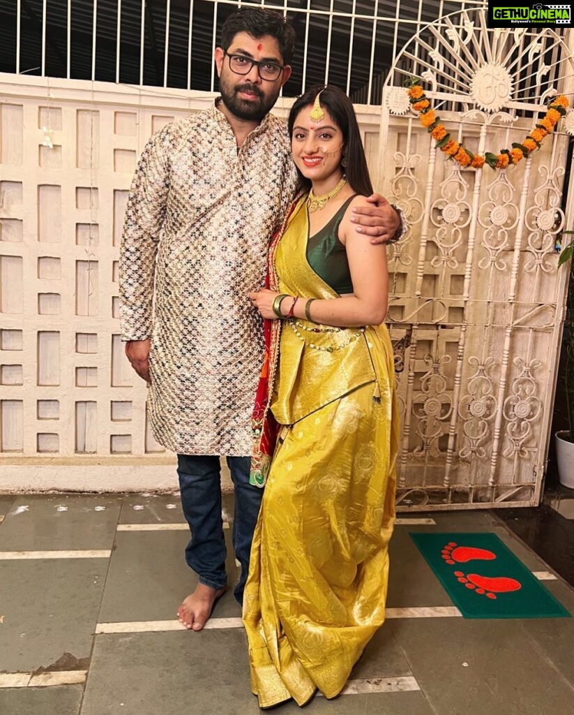 Deepika Singh Instagram - A very Happy Diwali to you and your family. . . #happydiwali #festivevibes #fromustoyou #rohitrajgoyal #deepikasingh
