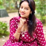Deepika Singh Instagram - On this auspicious day of Ahoi Ashtami here’s me doing my bit and sending all the love and positivity to you all ✨❤️🙏🏻 Festival season 🥰 . . #outfit @gazalmishraofficial #juti @jaipur_jutti_bags #love #grateful #deepikasingh
