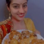 Deepika Singh Instagram - Mawa Malpua for this Holi 😋😋❤️. . . #cookingisfun #mawamalpua #happyholi #familytime #fillingmytummywithyummy #deepikasingh