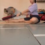 Deepika Singh Instagram - Do it alone Do it when tired Do it when bored Do it when stressed Just Do it. Stay consistent with your practice Persistence is the key Tuned your mind for workout Mind programming is important and it helps to stay consistent in your practice. . .#selfievideo #selfaffirmations #mindprogramming #motivation #fitness #workoutvideo #hiitworkout #deepikasingh