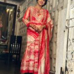 Deepika Singh Instagram – May goddess Durga provide you with immense strength to overcome all obstacles in life. Happy Durga Ashtami ❤️🙏🏻
.
.

Outfit: @nehamtaonline 
Styling: @styling.your.soul 
#durgaashtami #festival #fastingover #kanjakpoojan #family #friends #deepikasingh