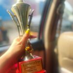 Deepika Singh Instagram - Today dolled up for @aspiringshemagazine awards and got social media icon of the year award . Grateful to all of you for liking and sharing my content. . #piccredit @sunilvish12 Styled by @stylingbyvictor @sohail__mughal___ Outfit @dhwajacouture Earing @blingvine #abouttoday #award #deepikasingh