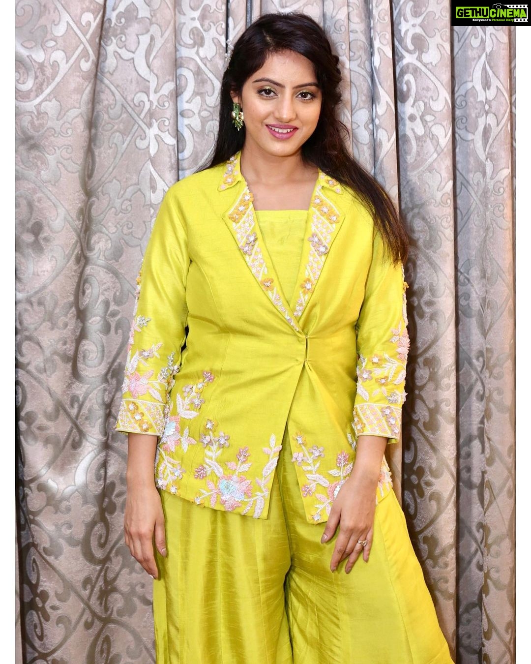 Deepika Singh Instagram - From my recent event in Muradabad, U.P. Thank you so much for the love and warmth, Muradabad city ππ». . . #event @ifba_india Styled by @stylingbyvictor @sohail__mughal___ Outfit by - @emiraasbyindrani Jewellery by - @rubans.in Assisted by - @styleby_antara #managedby @lacelebrite05 #event #muradbad #uttarpradesh #actorslife #deepikasingh