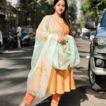 Deepika Singh Instagram - Feeling blessed, never stressed. Got that sunshine on my Sunday best. Outfit: @houseofjamoti Styling: @styling.your.soul #sunshine #indianwear #deepikasingh