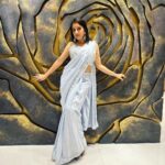 Deepika Singh Instagram - May this Makar Sankranti fill your life with joy, happiness, and love. Wishing you and your family a very Happy Makar Sankranti! 🪁✨🙏🏻 . Saree : @neerusindia . . #deepikasingh #love #celebrations