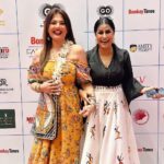 Deepshikha Nagpal Instagram - True friends are always together in spirit.” . . . #friendship #bond #smile #happiness #trending #reelsvideo #bond