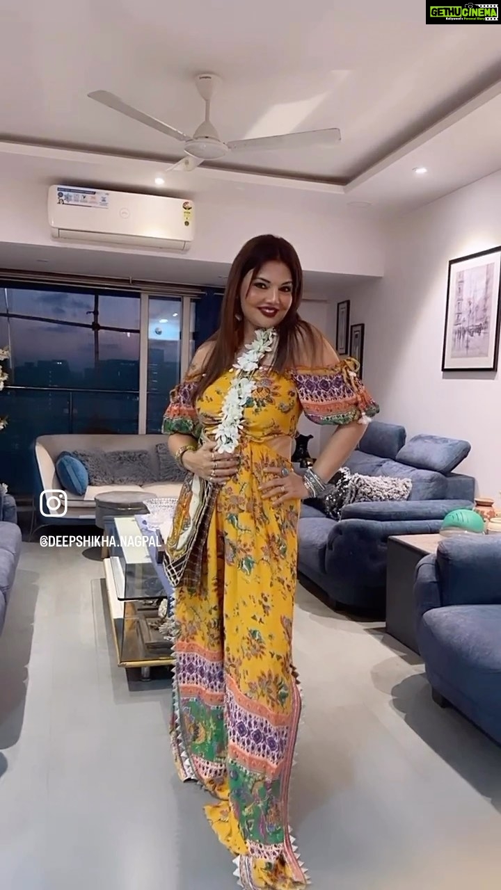Deepshikha Nagpal Instagram - A fresh start isn’t a new place... It’s a new mind set ❤️. . . #fresh #start #mindset #smile #attitude #positivity #positivevibes #stylish #swag #reelsinstagram #🙏